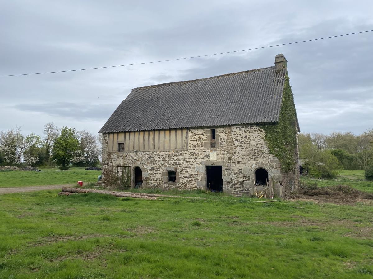 maison en Vente à Saint-Martin-de-Tallevende (14500)