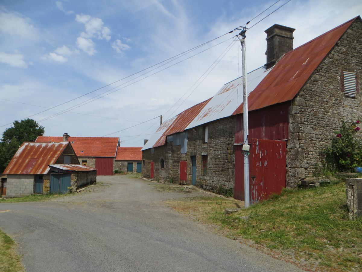maison en Vente à Vengeons (50150)